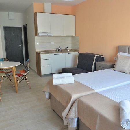 Helada Apartments ティヴァト エクステリア 写真