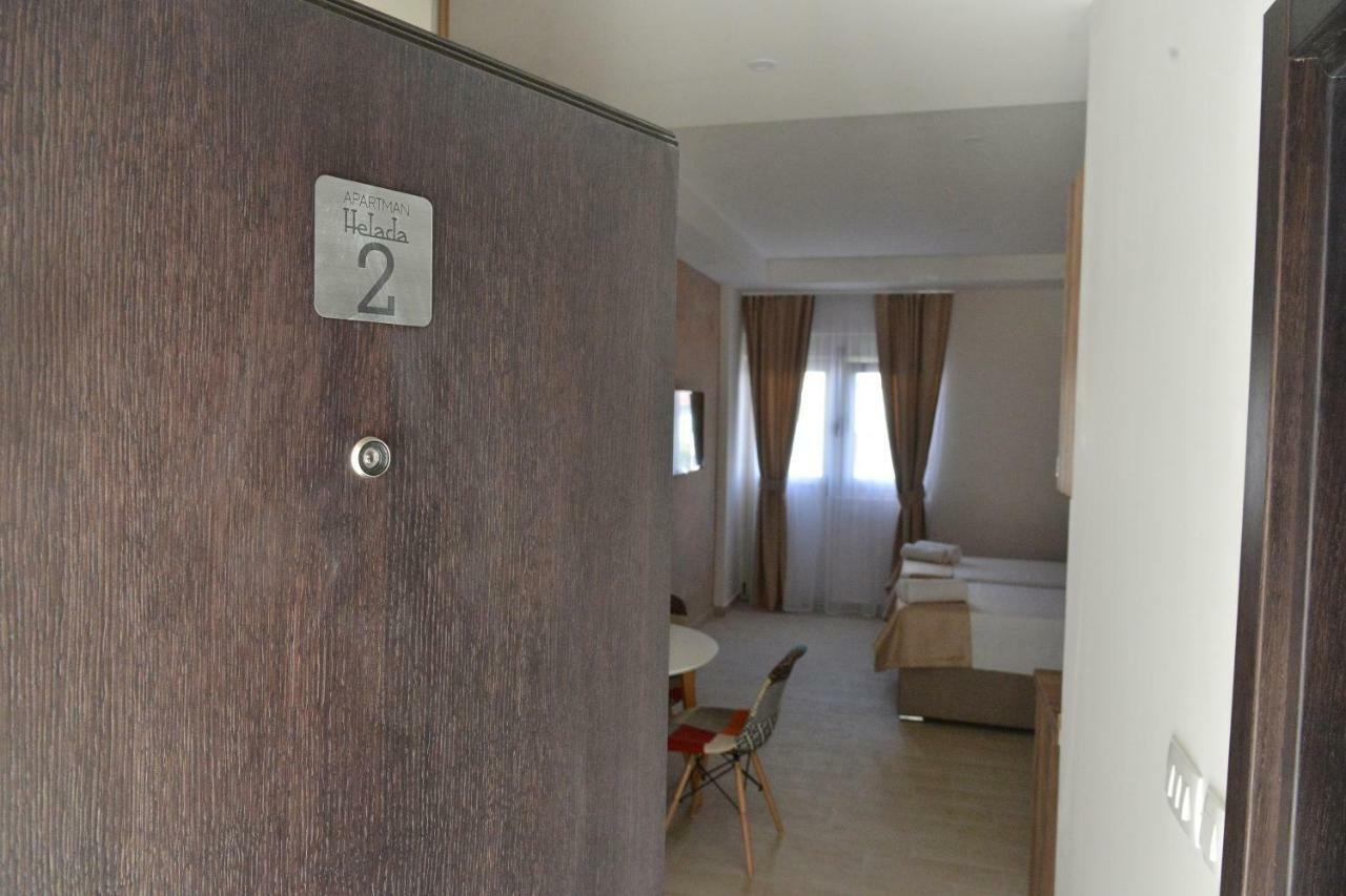 Helada Apartments ティヴァト エクステリア 写真