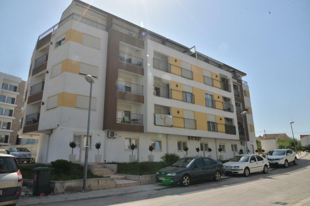 Helada Apartments ティヴァト エクステリア 写真