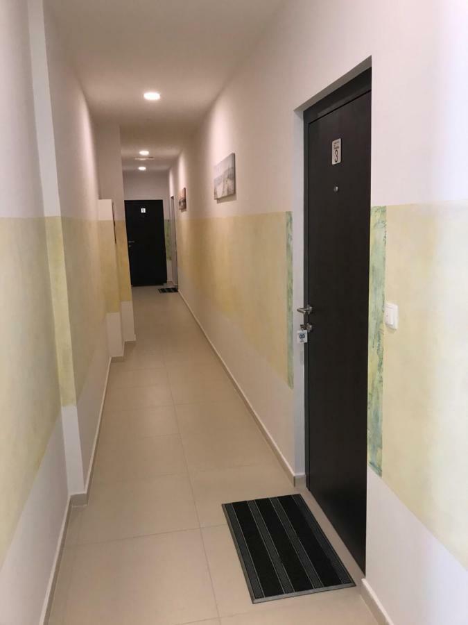 Helada Apartments ティヴァト エクステリア 写真