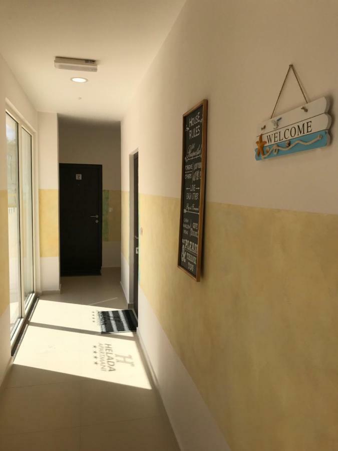 Helada Apartments ティヴァト エクステリア 写真